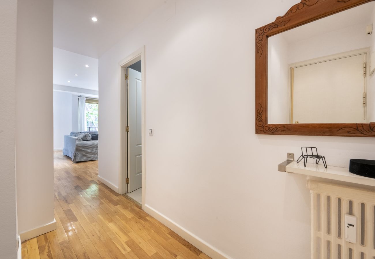 Apartamento em Madrid - Piso de 1 dormitorio y balcón -Alquiler Temporal en Madrid  Apartamento em Madrid - Piso de 1 dormitorio y balcón -Alquiler Temporal en Madrid