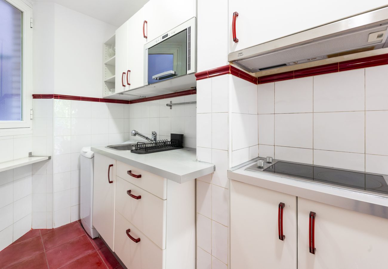 Apartamento em Madrid - Piso de 1 dormitorio y balcón -Alquiler Temporal en Madrid  Apartamento em Madrid - Piso de 1 dormitorio y balcón -Alquiler Temporal en Madrid