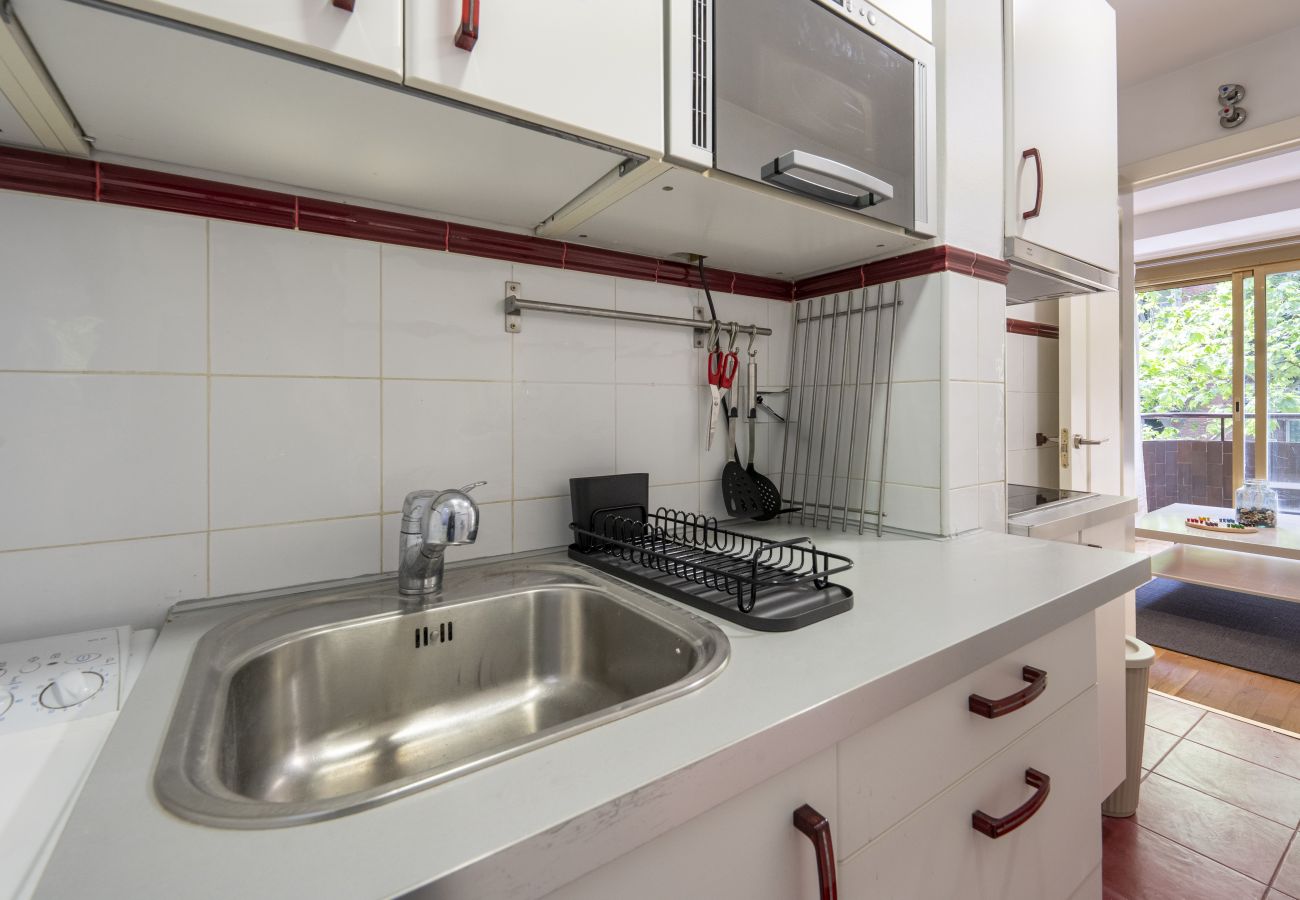 Apartamento em Madrid - Piso de 1 dormitorio y balcón -Alquiler Temporal en Madrid  Apartamento em Madrid - Piso de 1 dormitorio y balcón -Alquiler Temporal en Madrid