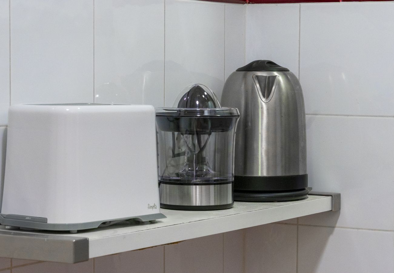 Apartamento em Madrid - Piso de 1 dormitorio y balcón -Alquiler Temporal en Madrid  Apartamento em Madrid - Piso de 1 dormitorio y balcón -Alquiler Temporal en Madrid