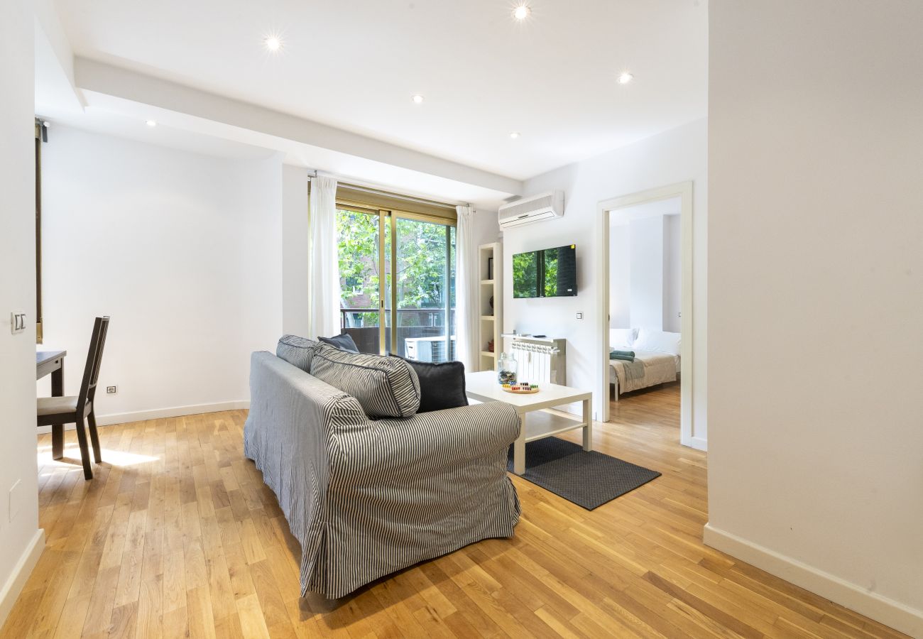 Apartamento em Madrid - Piso de 1 dormitorio y balcón -Alquiler Temporal en Madrid  Apartamento em Madrid - Piso de 1 dormitorio y balcón -Alquiler Temporal en Madrid