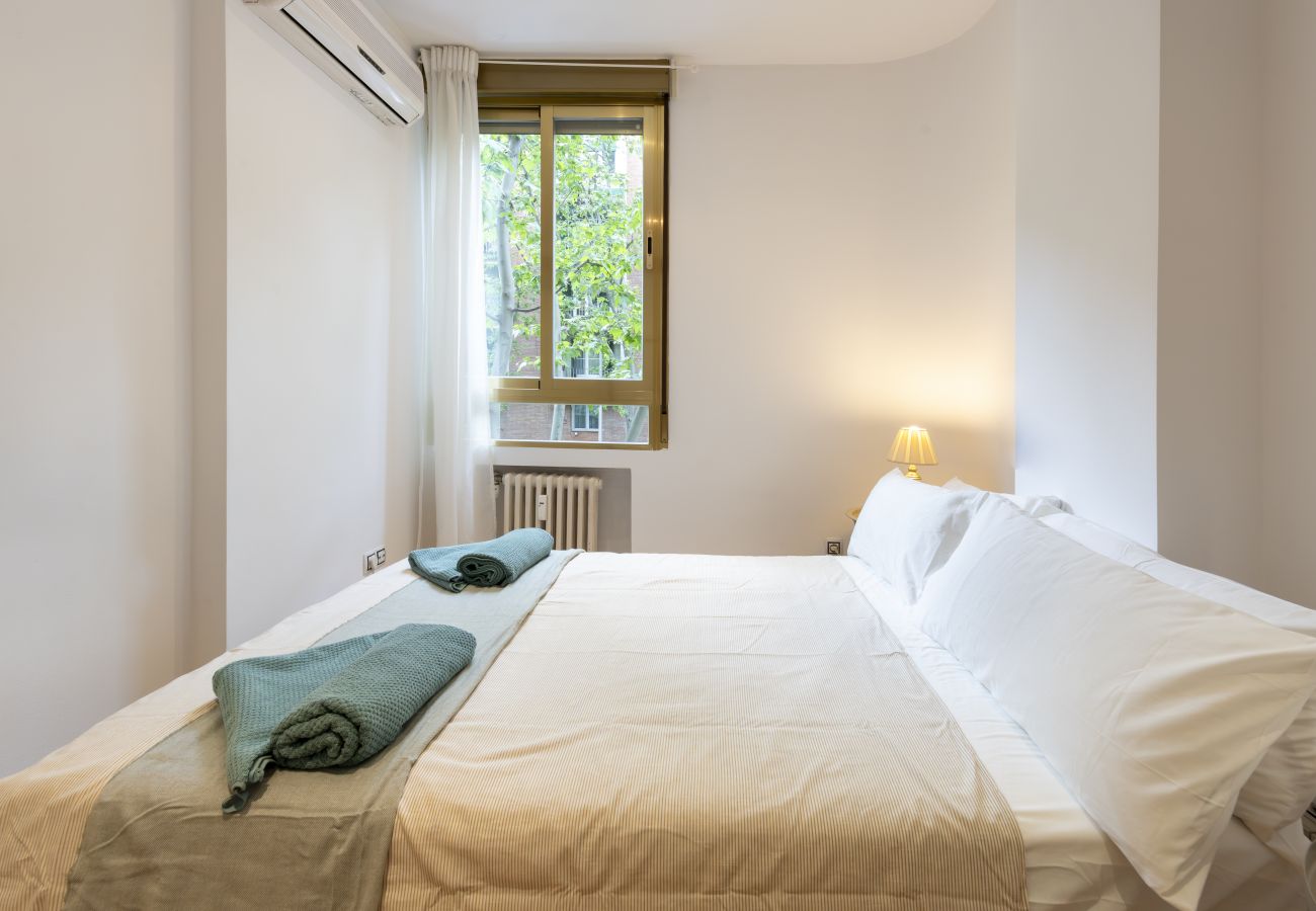 Apartamento em Madrid - Piso de 1 dormitorio y balcón -Alquiler Temporal en Madrid  Apartamento em Madrid - Piso de 1 dormitorio y balcón -Alquiler Temporal en Madrid