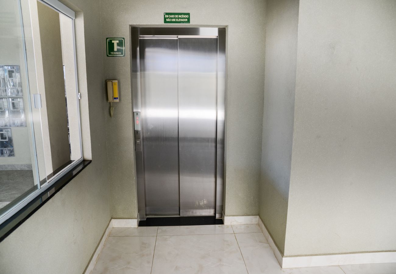 Apartamento em Ubatuba - Apto c área gourmet a 300m da Praia das Toninhas Apartamento em Ubatuba - Apto c área gourmet a 300m da Praia das Toninhas