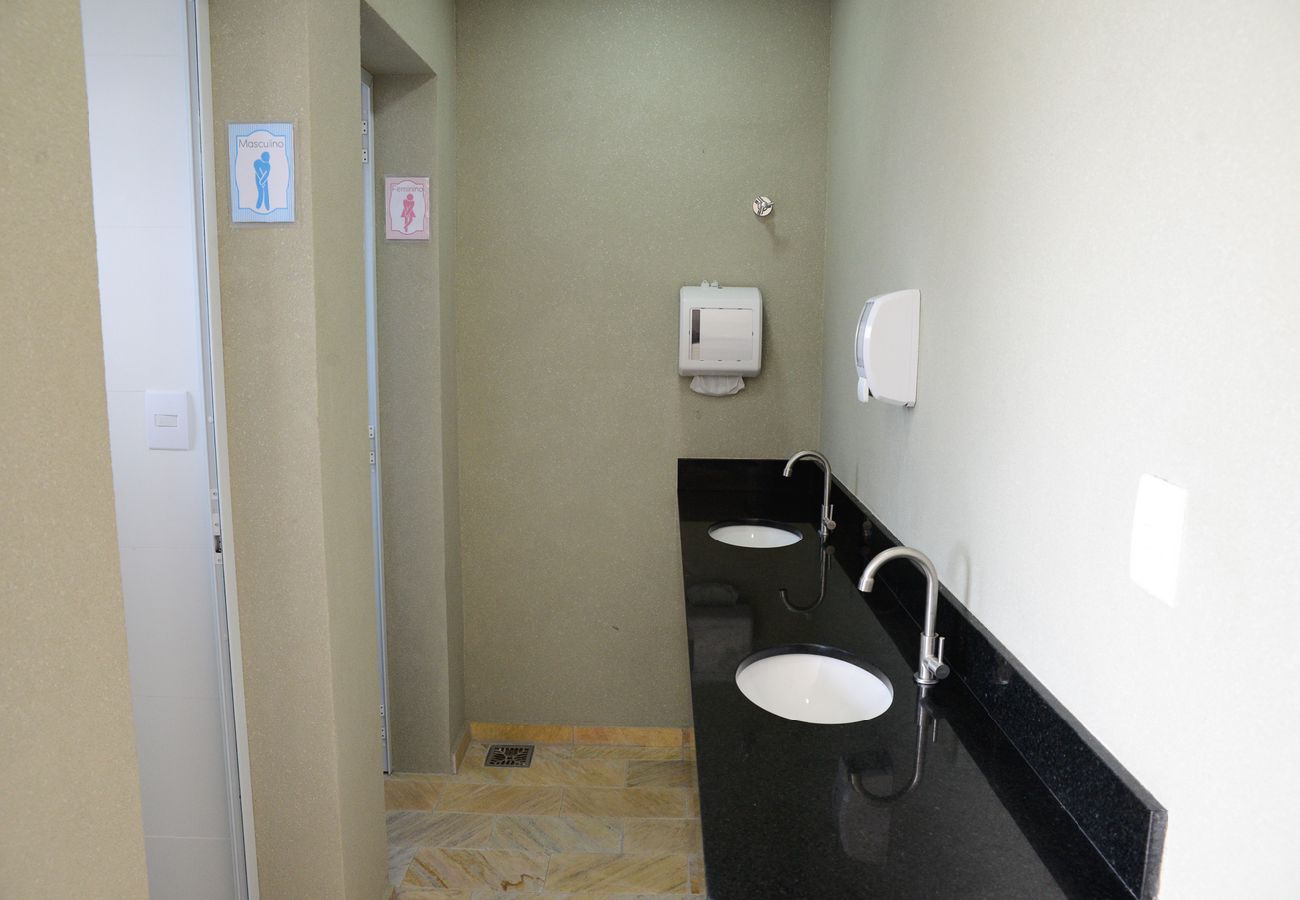 Apartamento em Ubatuba - Apto c área gourmet a 300m da Praia das Toninhas Apartamento em Ubatuba - Apto c área gourmet a 300m da Praia das Toninhas