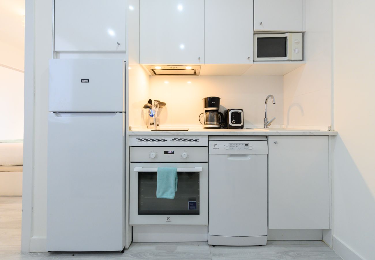 Apartamento em Madrid - Alquiler Mensual en Madrid – Piso moderno de 1 dormitorio. Temporal  Apartamento em Madrid - Alquiler Mensual en Madrid – Piso moderno de 1 dormitorio. Temporal