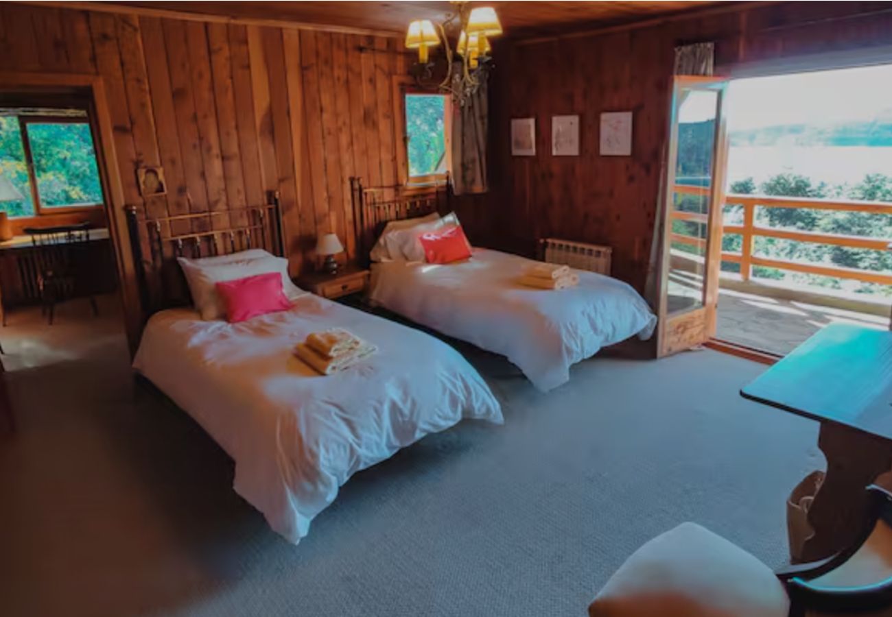 Casa em San Carlos de Bariloche - Bela casa em Llao Llao Bariloche para 12 pessoas Casa em San Carlos de Bariloche - Bela casa em Llao Llao Bariloche para 12 pessoas