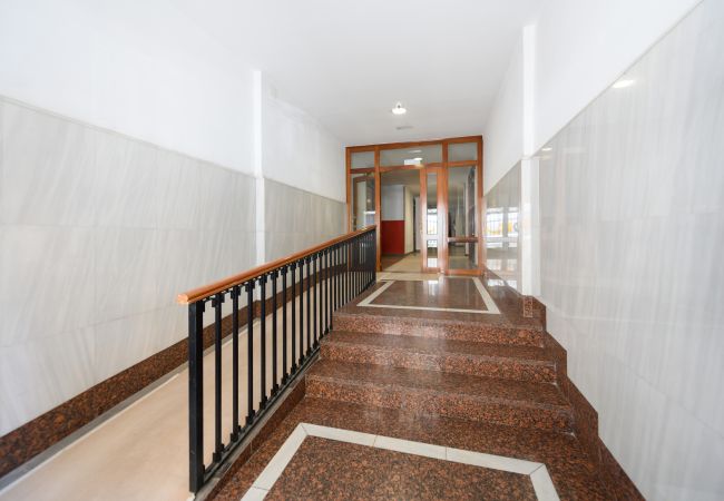 Apartamento em Madrid - Piso de dos dormitorios-Terraza y balcón en Madrid. Temporal Apartamento em Madrid - Piso de dos dormitorios-Terraza y balcón en Madrid. Temporal