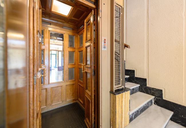 Estúdio em Madrid - Estudio con balcón – Todo lo que necesitas para una estancia perfecta en Madrid. Temporal Estúdio em Madrid - Estudio con balcón – Todo lo que necesitas para una estancia perfecta en Madrid. Temporal