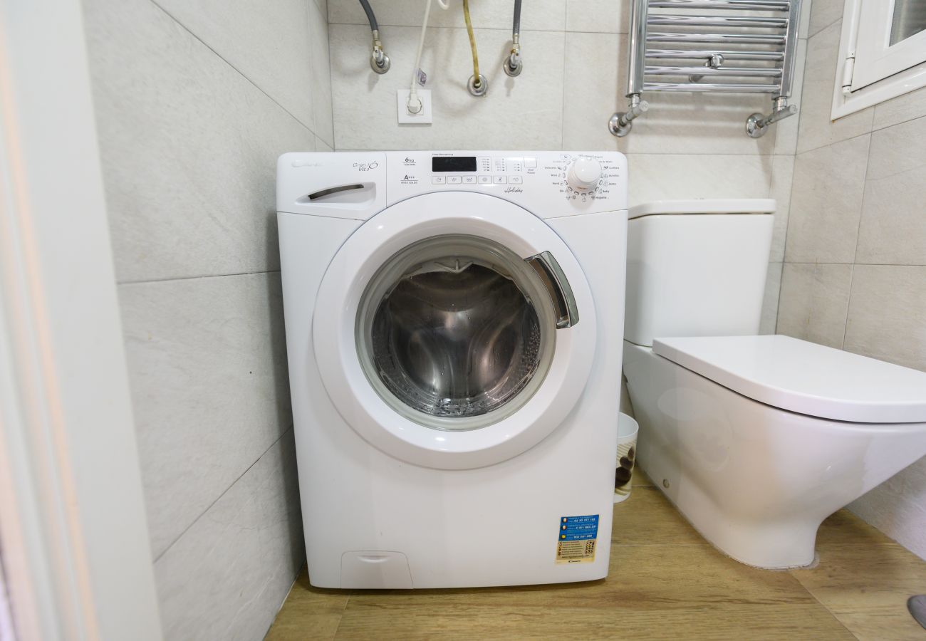 Estúdio em Madrid - Estudio con balcón – Todo lo que necesitas para una estancia perfecta en Madrid. Temporal Estúdio em Madrid - Estudio con balcón – Todo lo que necesitas para una estancia perfecta en Madrid. Temporal