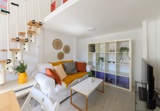 Apartamento em Madrid - Piso tipo loft de 1 dormitorio en el centro de Madrid Apartamento em Madrid - Piso tipo loft de 1 dormitorio en el centro de Madrid