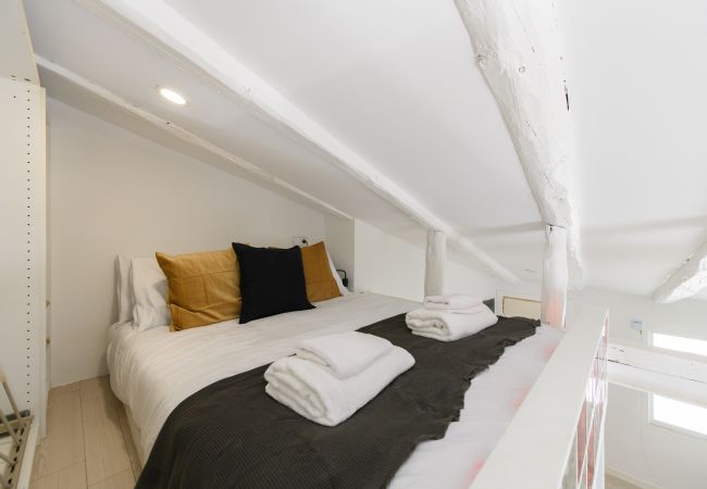 Apartamento em Madrid - Piso tipo loft de 1 dormitorio en el centro de Madrid Apartamento em Madrid - Piso tipo loft de 1 dormitorio en el centro de Madrid