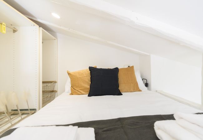 Apartamento em Madrid - Piso tipo loft de 1 dormitorio en el centro de Madrid Apartamento em Madrid - Piso tipo loft de 1 dormitorio en el centro de Madrid