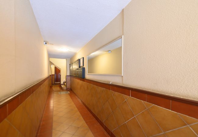 Apartamento em Madrid - Piso tipo loft de 1 dormitorio en el centro de Madrid Apartamento em Madrid - Piso tipo loft de 1 dormitorio en el centro de Madrid