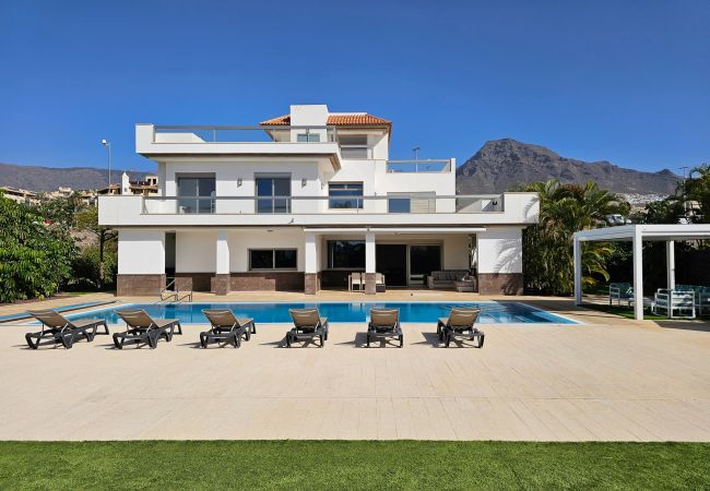 Vila em Adeje - Villa El Duque Privé