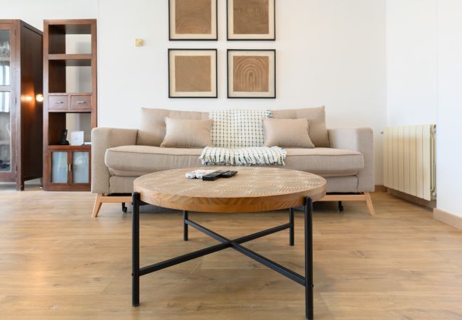 Apartamento em Madrid - Piso moderno de 1 dormitorio con ventanales y sofá cama para invitados en Madrid.Temporal  Apartamento em Madrid - Piso moderno de 1 dormitorio con ventanales y sofá cama para invitados en Madrid.Temporal