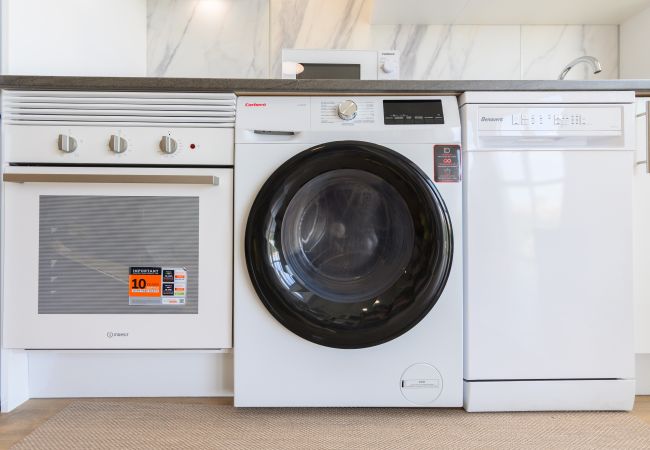 Apartamento em Madrid - Piso moderno de 1 dormitorio con ventanales y sofá cama para invitados en Madrid.Temporal  Apartamento em Madrid - Piso moderno de 1 dormitorio con ventanales y sofá cama para invitados en Madrid.Temporal