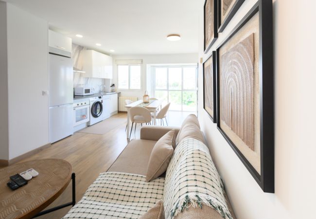 Apartamento em Madrid - Piso moderno de 1 dormitorio con ventanales y sofá cama para invitados en Madrid.Temporal  Apartamento em Madrid - Piso moderno de 1 dormitorio con ventanales y sofá cama para invitados en Madrid.Temporal