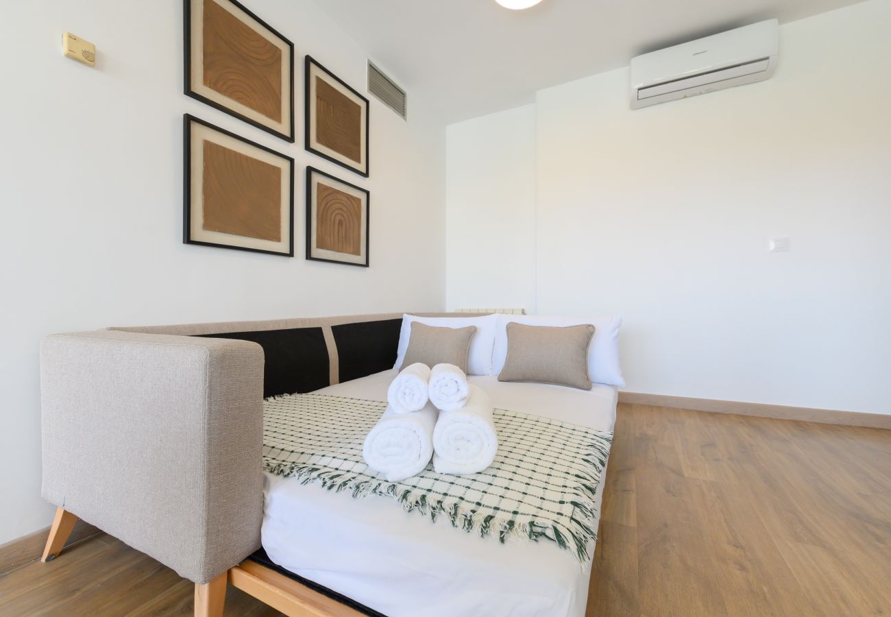 Apartamento em Madrid - Piso moderno de 1 dormitorio con ventanales y sofá cama para invitados en Madrid.Temporal  Apartamento em Madrid - Piso moderno de 1 dormitorio con ventanales y sofá cama para invitados en Madrid.Temporal