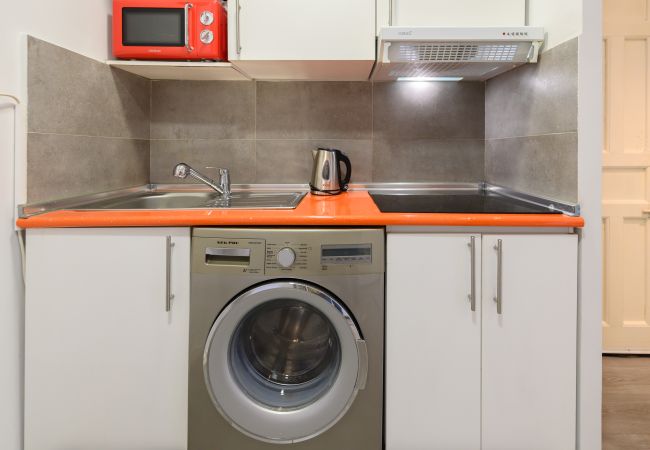 Apartamento em Madrid - Piso de 2 dormitorios con balcón en Madrid Apartamento em Madrid - Piso de 2 dormitorios con balcón en Madrid