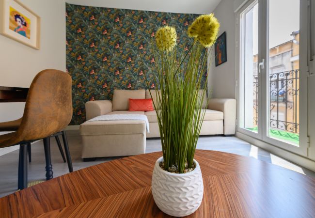 Apartamento em Madrid - Piso de 2 dormitorios con balcón en Madrid Apartamento em Madrid - Piso de 2 dormitorios con balcón en Madrid