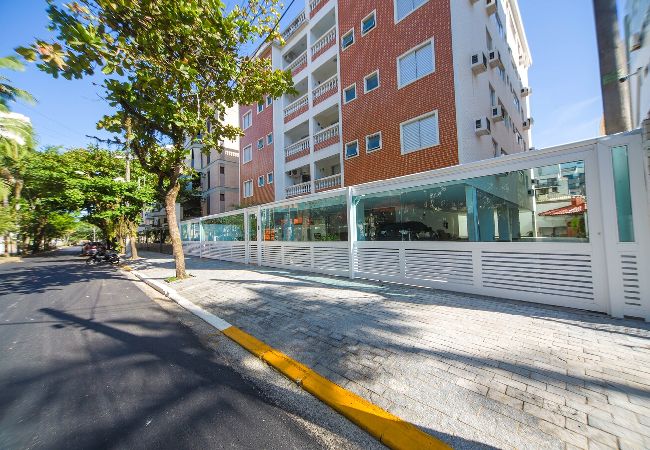 Apartamento em Guarujá - Apto com Wi-Fi, ar-condicionado e vaga de garagem