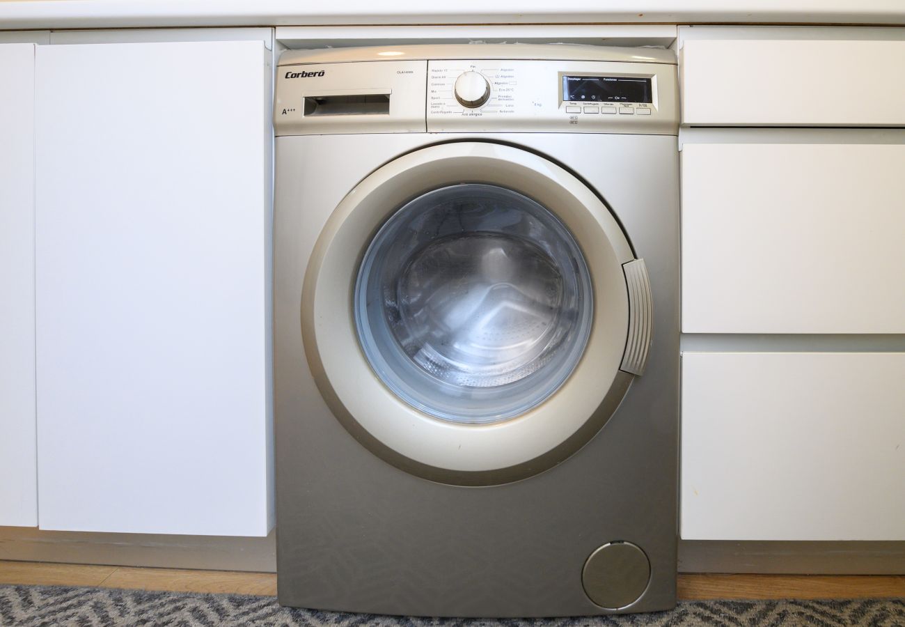 Apartamento em Madrid - Piso de 1 Dormitorio en Chamartín-Madrid, Ideal para Parejas o Profesionales. Temporal Apartamento em Madrid - Piso de 1 Dormitorio en Chamartín-Madrid, Ideal para Parejas o Profesionales. Temporal