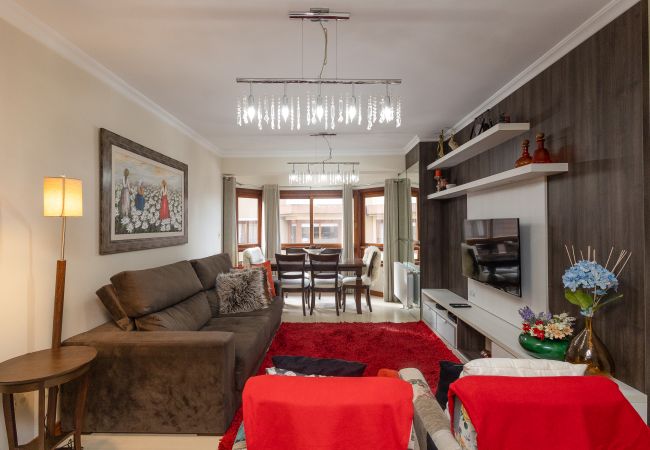 Apartamento em Gramado - Aconchegante apto 2 quartos (1 suíte) junto ao centro!