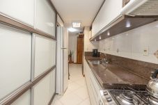 Apartamento em Gramado - Aconchegante apto 2 quartos (1 suíte) junto ao centro!