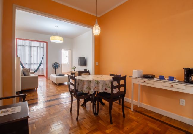 Apartamento em Rio de Janeiro - 7 minutos da Praia de Copacabana | BR402 Apartamento em Rio de Janeiro - 7 minutos da Praia de Copacabana | BR402