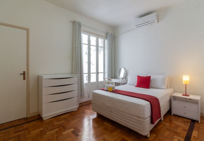 Apartamento em Rio de Janeiro - 7 minutos da Praia de Copacabana | BR402 Apartamento em Rio de Janeiro - 7 minutos da Praia de Copacabana | BR402