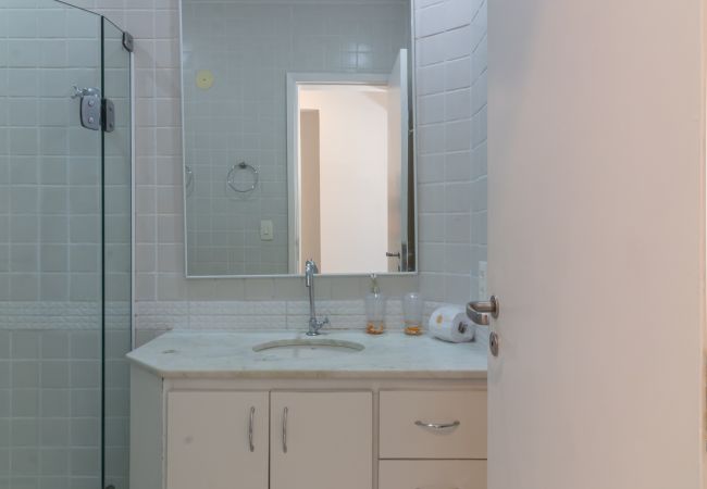 Apartamento em Rio de Janeiro - 5 minutos da praia de Copacabana | NSC906 Apartamento em Rio de Janeiro - 5 minutos da praia de Copacabana | NSC906