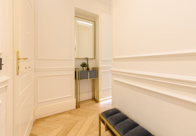 Apartamento em Madrid - Exclusivo Piso de Lujo en el Barrio de Salamanca – Elegancia y Confort en el Corazón de Madrid .Temporal  Apartamento em Madrid - Exclusivo Piso de Lujo en el Barrio de Salamanca – Elegancia y Confort en el Corazón de Madrid .Temporal