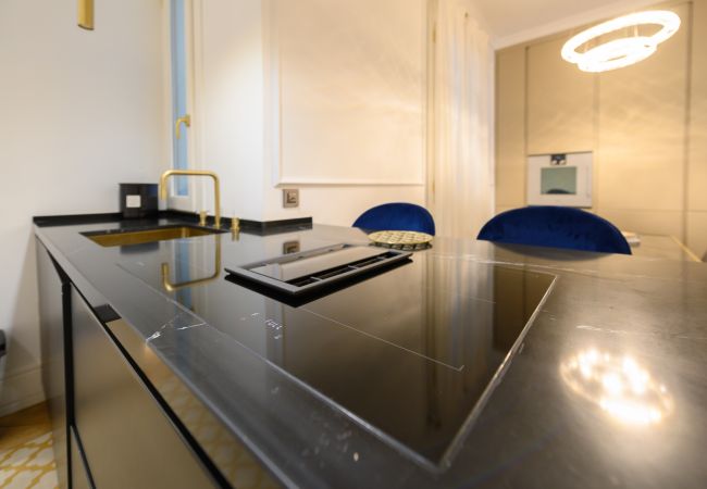Apartamento em Madrid - Exclusivo Piso de Lujo en el Barrio de Salamanca – Elegancia y Confort en el Corazón de Madrid .Temporal  Apartamento em Madrid - Exclusivo Piso de Lujo en el Barrio de Salamanca – Elegancia y Confort en el Corazón de Madrid .Temporal