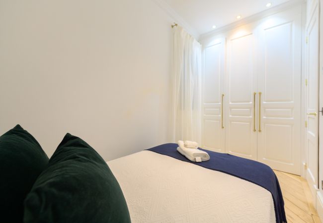Apartamento em Madrid - Exclusivo Piso de Lujo en el Barrio de Salamanca – Elegancia y Confort en el Corazón de Madrid .Temporal  Apartamento em Madrid - Exclusivo Piso de Lujo en el Barrio de Salamanca – Elegancia y Confort en el Corazón de Madrid .Temporal