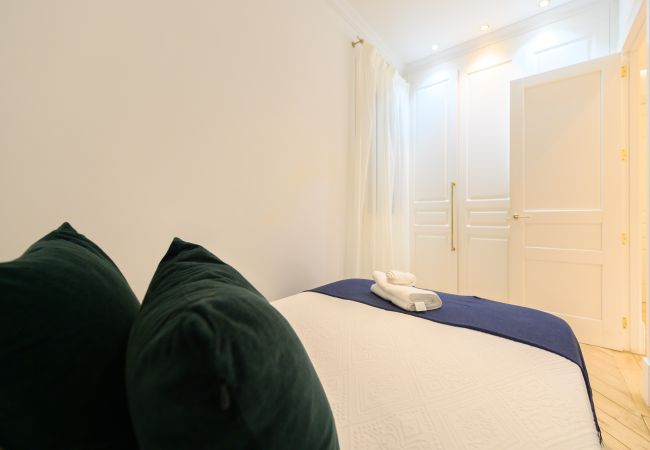 Apartamento em Madrid - Exclusivo Piso de Lujo en el Barrio de Salamanca – Elegancia y Confort en el Corazón de Madrid .Temporal  Apartamento em Madrid - Exclusivo Piso de Lujo en el Barrio de Salamanca – Elegancia y Confort en el Corazón de Madrid .Temporal