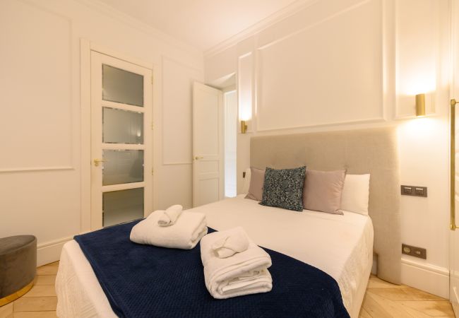 Apartamento em Madrid - Exclusivo Piso de Lujo en el Barrio de Salamanca – Elegancia y Confort en el Corazón de Madrid .Temporal  Apartamento em Madrid - Exclusivo Piso de Lujo en el Barrio de Salamanca – Elegancia y Confort en el Corazón de Madrid .Temporal