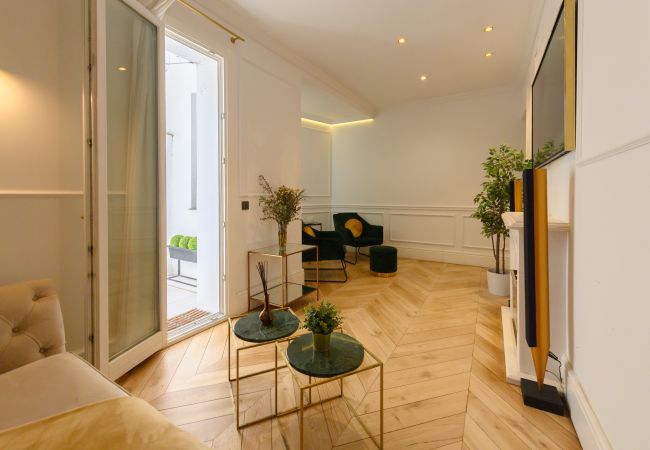 Apartamento em Madrid - Exclusivo Piso de Lujo en el Barrio de Salamanca – Elegancia y Confort en el Corazón de Madrid .Temporal  Apartamento em Madrid - Exclusivo Piso de Lujo en el Barrio de Salamanca – Elegancia y Confort en el Corazón de Madrid .Temporal