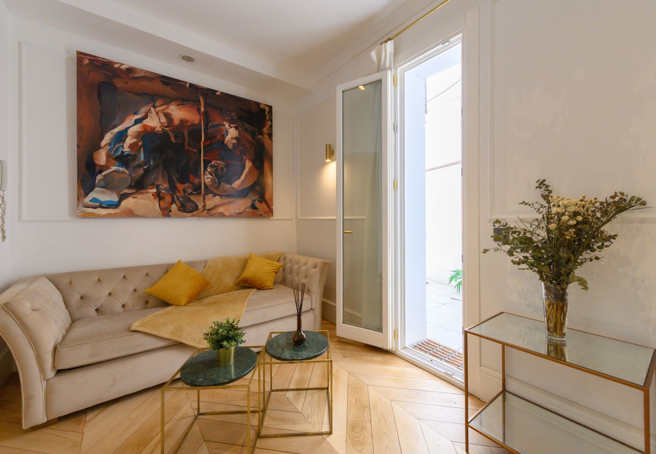 Apartamento em Madrid - Exclusivo Piso de Lujo en el Barrio de Salamanca – Elegancia y Confort en el Corazón de Madrid .Temporal  Apartamento em Madrid - Exclusivo Piso de Lujo en el Barrio de Salamanca – Elegancia y Confort en el Corazón de Madrid .Temporal