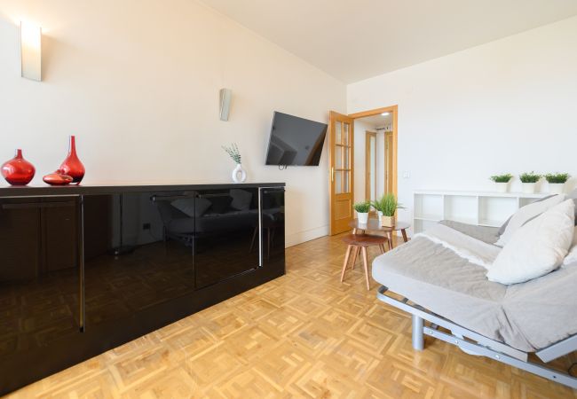 Apartamento em Madrid - Piso de 2 Dormitorios con Vistas a la Ciudad – Confort y Estilo en Madrid.Temporal Apartamento em Madrid - Piso de 2 Dormitorios con Vistas a la Ciudad – Confort y Estilo en Madrid.Temporal