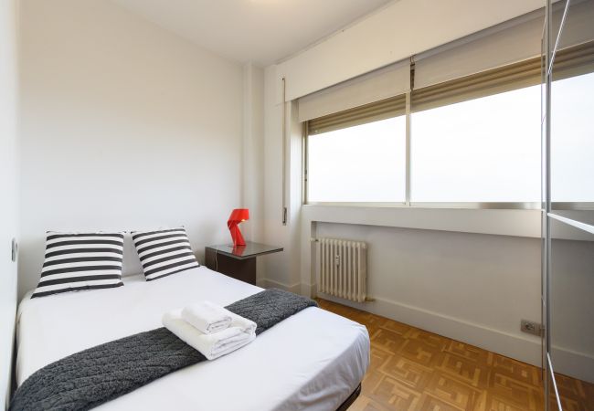Apartamento em Madrid - Piso de 2 Dormitorios con Vistas a la Ciudad – Confort y Estilo en Madrid.Temporal Apartamento em Madrid - Piso de 2 Dormitorios con Vistas a la Ciudad – Confort y Estilo en Madrid.Temporal