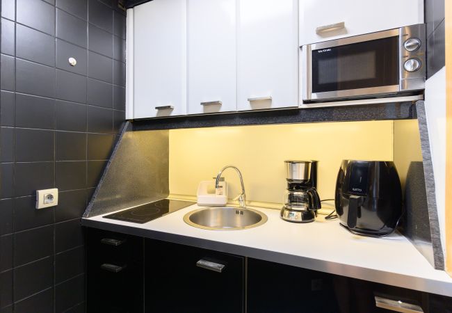 Apartamento em Madrid - Piso de 2 Dormitorios con Vistas a la Ciudad – Confort y Estilo en Madrid.Temporal Apartamento em Madrid - Piso de 2 Dormitorios con Vistas a la Ciudad – Confort y Estilo en Madrid.Temporal