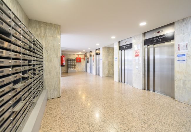 Apartamento em Madrid - Piso de 2 Dormitorios con Vistas a la Ciudad – Confort y Estilo en Madrid.Temporal Apartamento em Madrid - Piso de 2 Dormitorios con Vistas a la Ciudad – Confort y Estilo en Madrid.Temporal