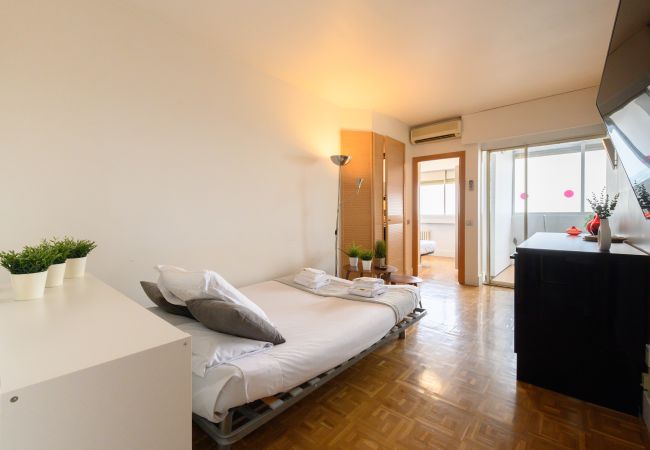 Apartamento em Madrid - Piso de 2 Dormitorios con Vistas a la Ciudad – Confort y Estilo en Madrid.Temporal Apartamento em Madrid - Piso de 2 Dormitorios con Vistas a la Ciudad – Confort y Estilo en Madrid.Temporal