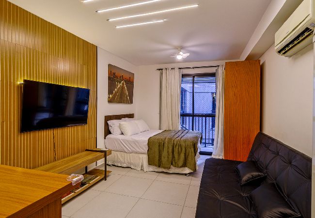 Apartamento em Rio de Janeiro - Studio completo c/ Wi-Fi e varanda no Centro Apartamento em Rio de Janeiro - Studio completo c/ Wi-Fi e varanda no Centro