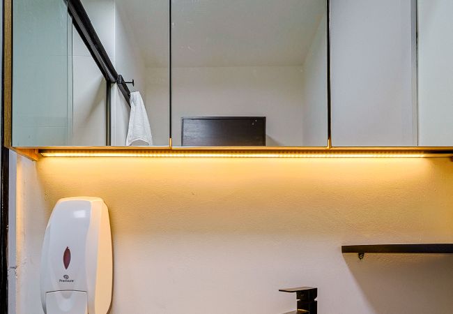 Apartamento em Rio de Janeiro - Studio completo c/ Wi-Fi e varanda no Centro Apartamento em Rio de Janeiro - Studio completo c/ Wi-Fi e varanda no Centro