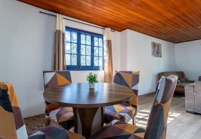 Casa em Petropolis - Casa com Wi-Fi e garagem a 400m do Museu Imperial