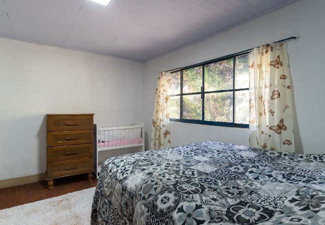 Casa em Petropolis - Casa com Wi-Fi e garagem a 400m do Museu Imperial Casa em Petropolis - Casa com Wi-Fi e garagem a 400m do Museu Imperial