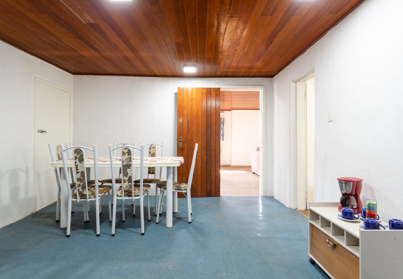 Casa em Petropolis - Casa com Wi-Fi e garagem a 400m do Museu Imperial Casa em Petropolis - Casa com Wi-Fi e garagem a 400m do Museu Imperial