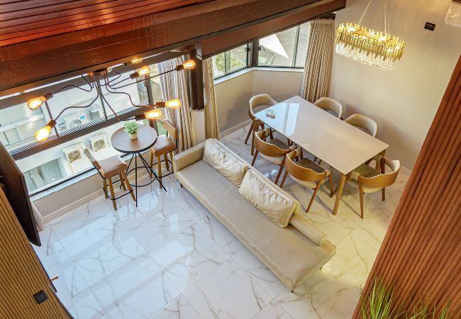Apartamento em Florianópolis - Triplex pet friendly c/ churrasqueira e hidro