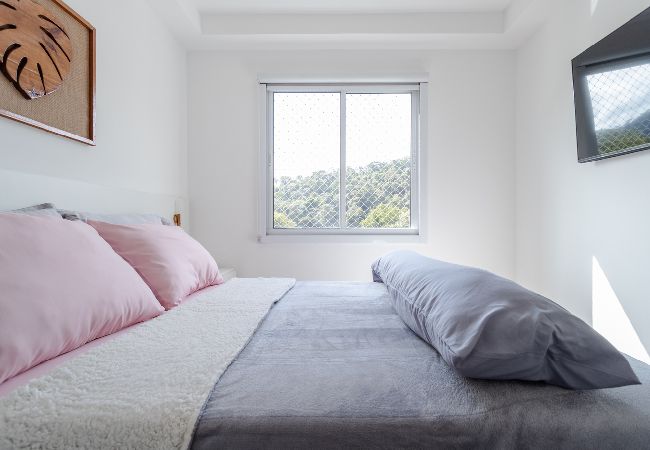 Apartamento em Petropolis - Apartamento pet friendly com rede, Wi-fi e garagem Apartamento em Petropolis - Apartamento pet friendly com rede, Wi-fi e garagem